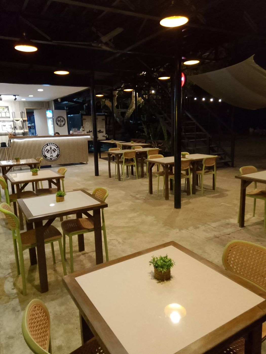 The Hungry Paddle Café counter with garden seating